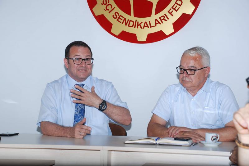 6 Ağustos 2018 - KTTO Yönetim Kurulu’nun “toplumsal uzlaşı” arayışları çerçevesinde aldığı karar doğrultusunda devam ettirilen çalışmalarda, KTTO bu kez Devrimci İşçi Sendikaları Federasyonu’nu (DEV-İŞ) ziyaret etti.